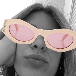 Meet your Posher, Patience